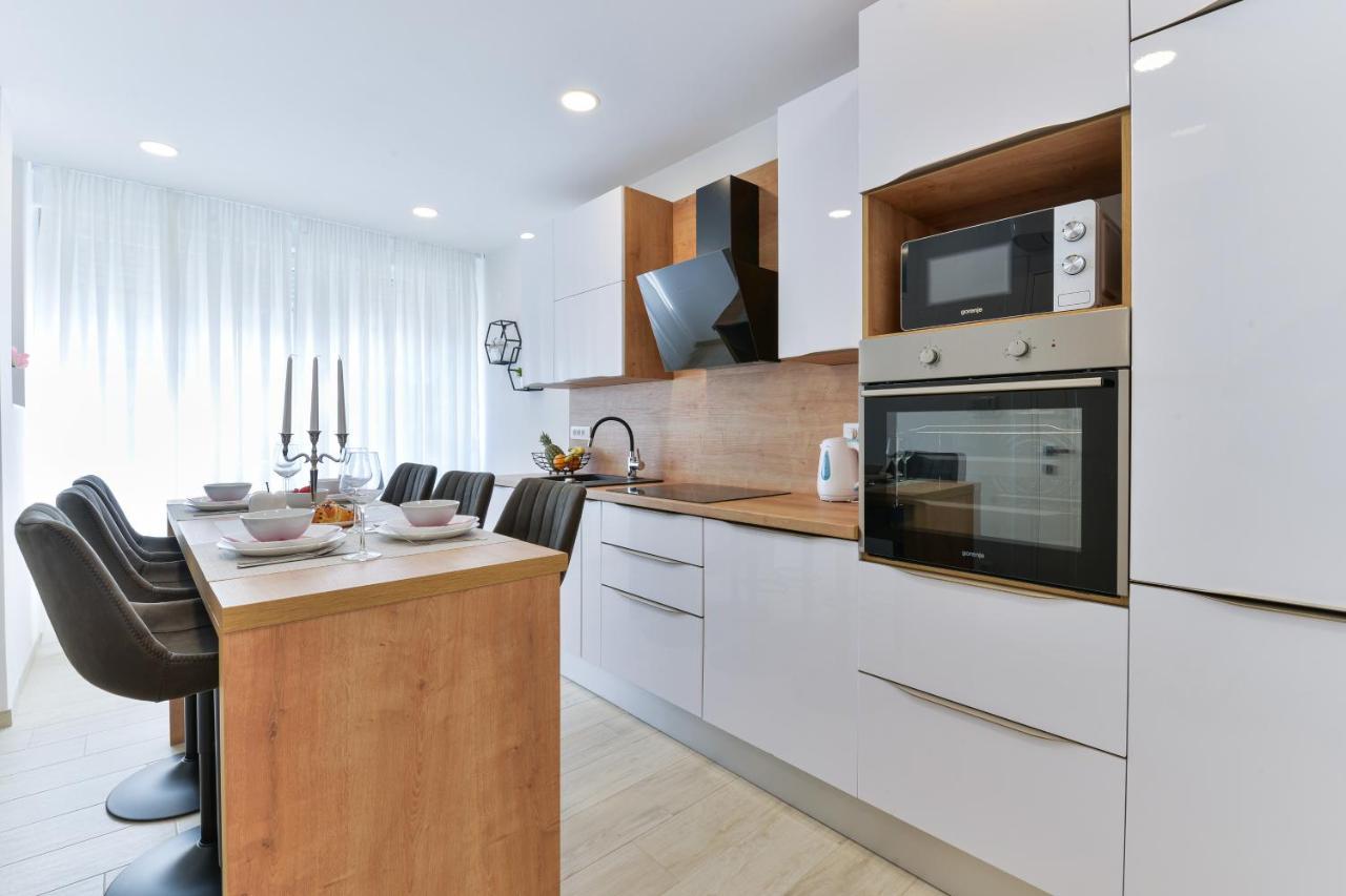 Zara Lumina Apartment Kültér fotó