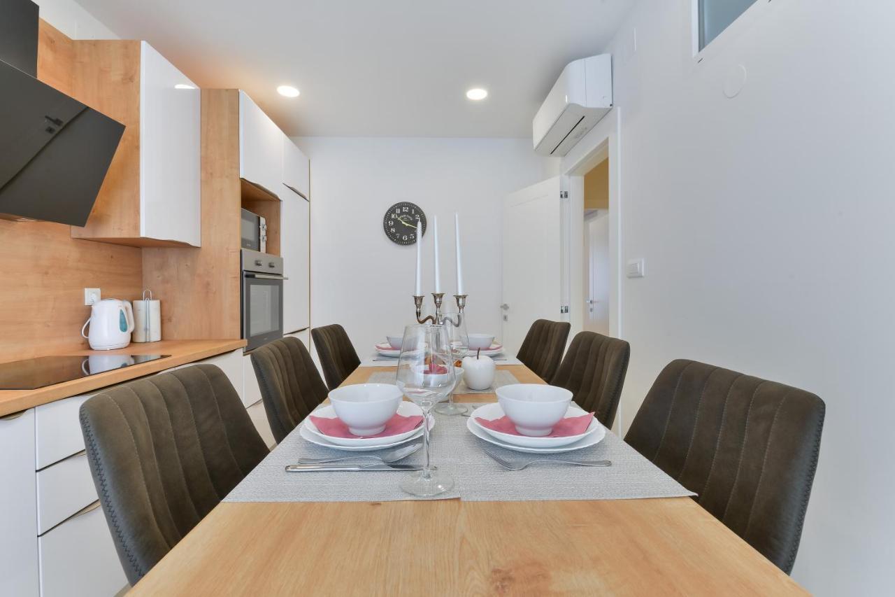 Zara Lumina Apartment Kültér fotó